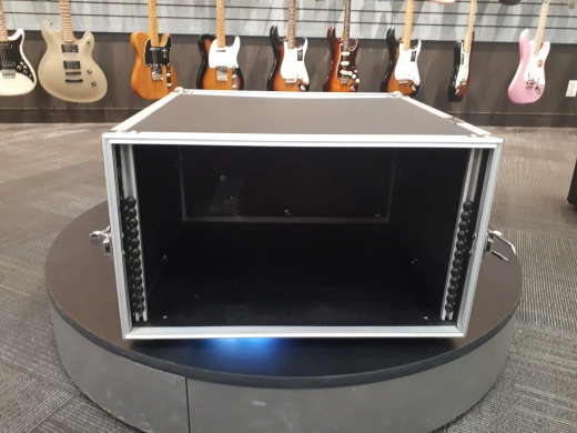 Rockcase 6u by Warwick 2